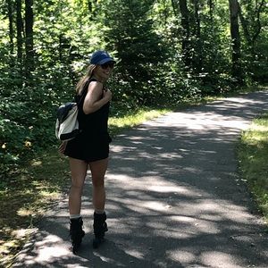 Meet your Posher, Maxine